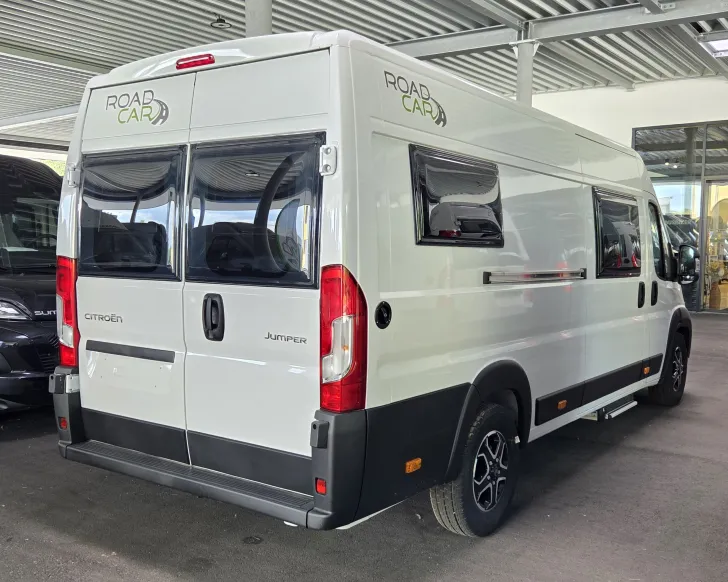 Fahrzeugbild Roadcar R 640 mit Längsbetten #4