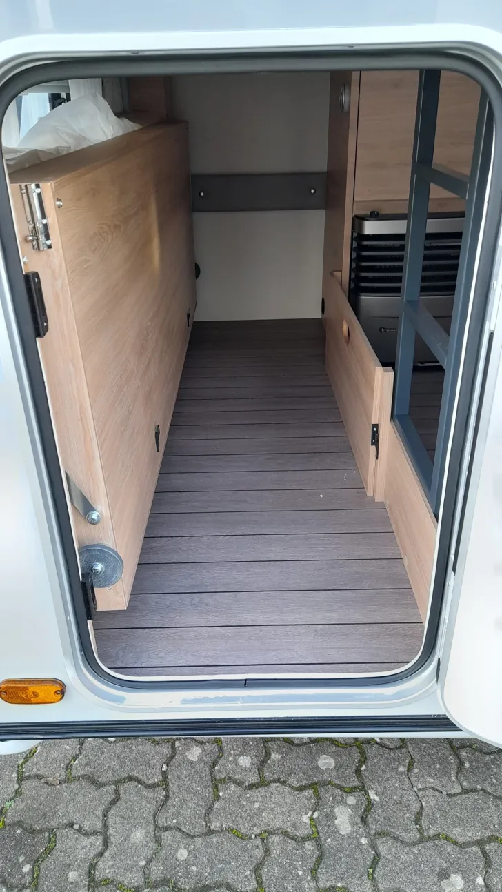 Fahrzeugbild Knaus Südwind 60 YEARS 540 FDK 1800kg; Garage; ASF Bug #5