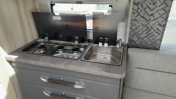 Fahrzeugbild Hobby De Luxe 495 WFB Auflastung 1800 kg #6