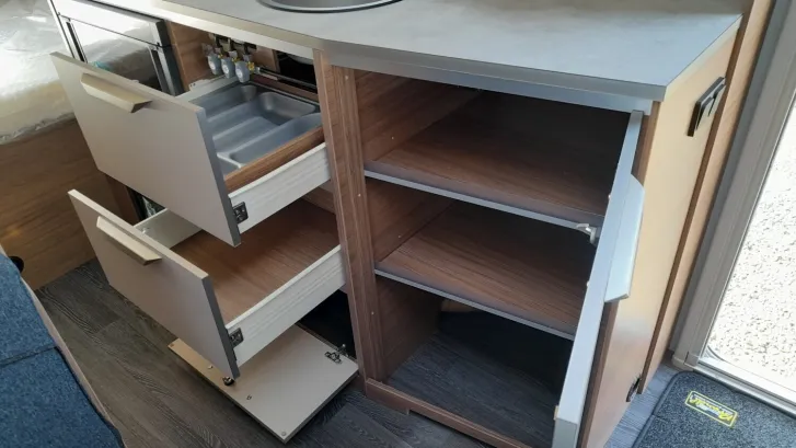 Fahrzeugbild Knaus Sport 420 QD Tageszulassung unbenutzt #15