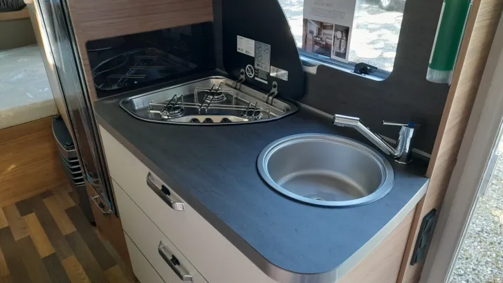 Fahrzeugbild Weinsberg CaraOne 480 QDK HOT Edition Sondermodell #6