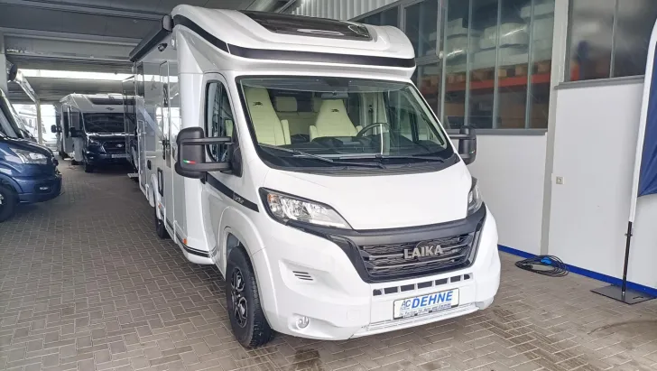 Fahrzeugbild Laika Kosmo L 319 Sie sparen EUR 15.000 #1