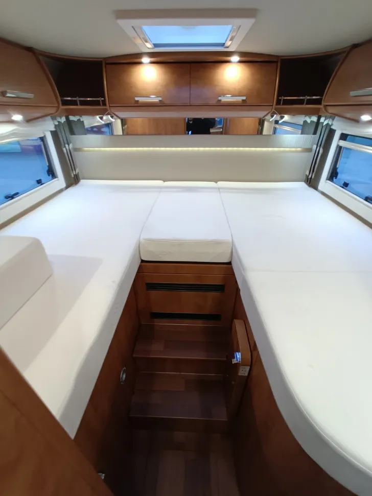 Fahrzeugbild Carthago chic c-line I 4.8 LE Vollluftgefedert #12