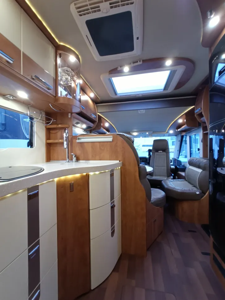 Fahrzeugbild Carthago chic c-line I 4.8 LE Vollluftgefedert #22