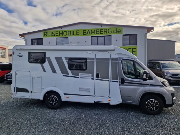 Fahrzeugbild Carado V 337 #1