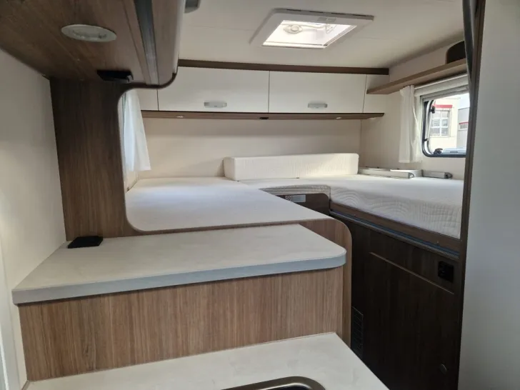 Fahrzeugbild Carado V 337 #20