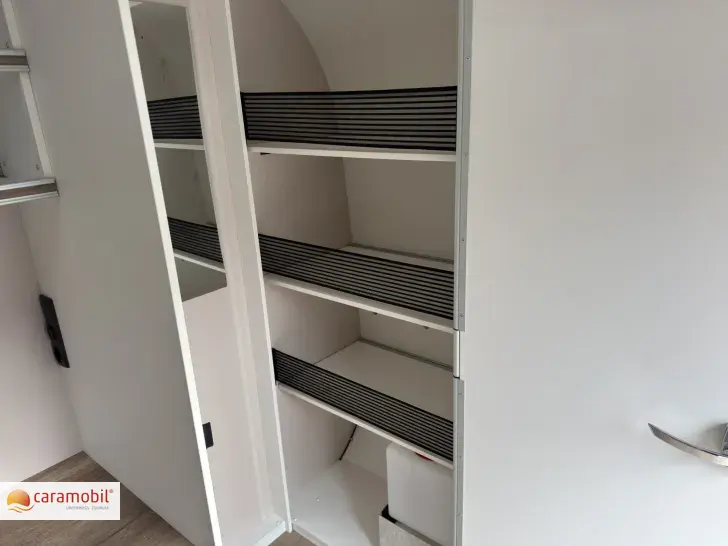 Fahrzeugbild Hobby Beachy 450 Elektroheizung inklusive #8