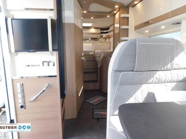 Fahrzeugbild Malibu I 460 LE Liste:  134.370 #10