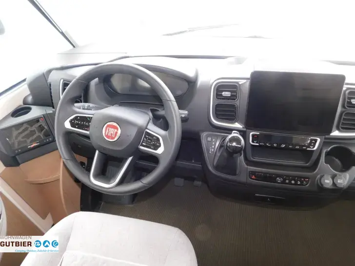 Fahrzeugbild Malibu I 460 LE Liste:  134.370 #13
