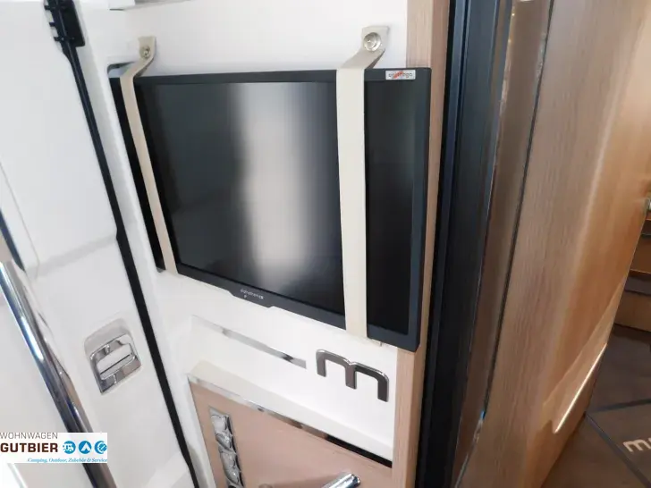 Fahrzeugbild Malibu I 460 LE Liste:  134.370 #14