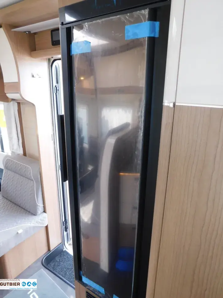 Fahrzeugbild Malibu I 460 LE Liste:  134.370 #23
