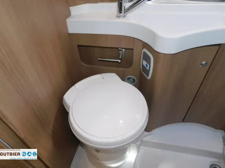Fahrzeugbild Malibu I 460 LE Liste:  134.370 #26