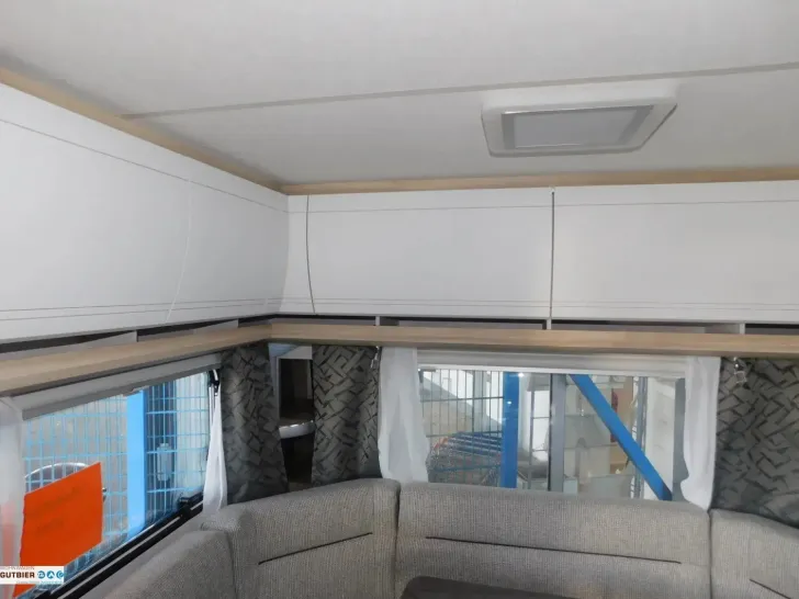 Fahrzeugbild Hobby De Luxe 460 UFe #6