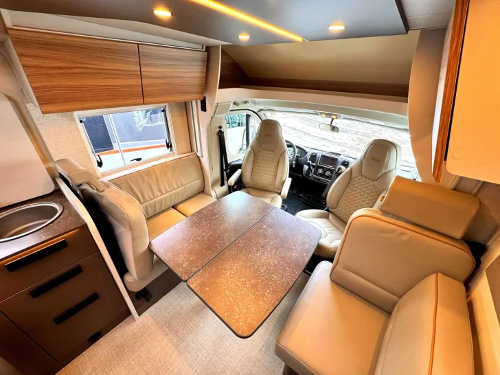 Fahrzeugbild Bürstner B66 TD 732 HUBBETT|LEDER|NAV+RFK|MARKISE|LITHIUM #8