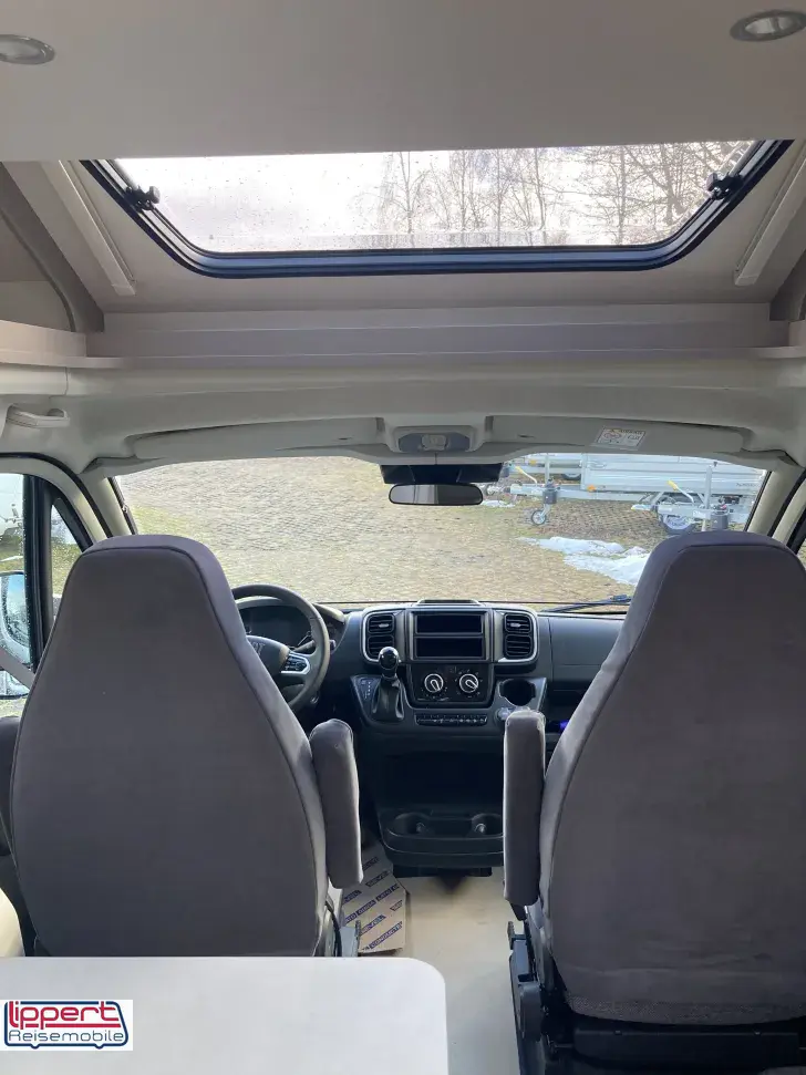 Fahrzeugbild Carado T 448 Pro+ 5 Sitzplätze #8