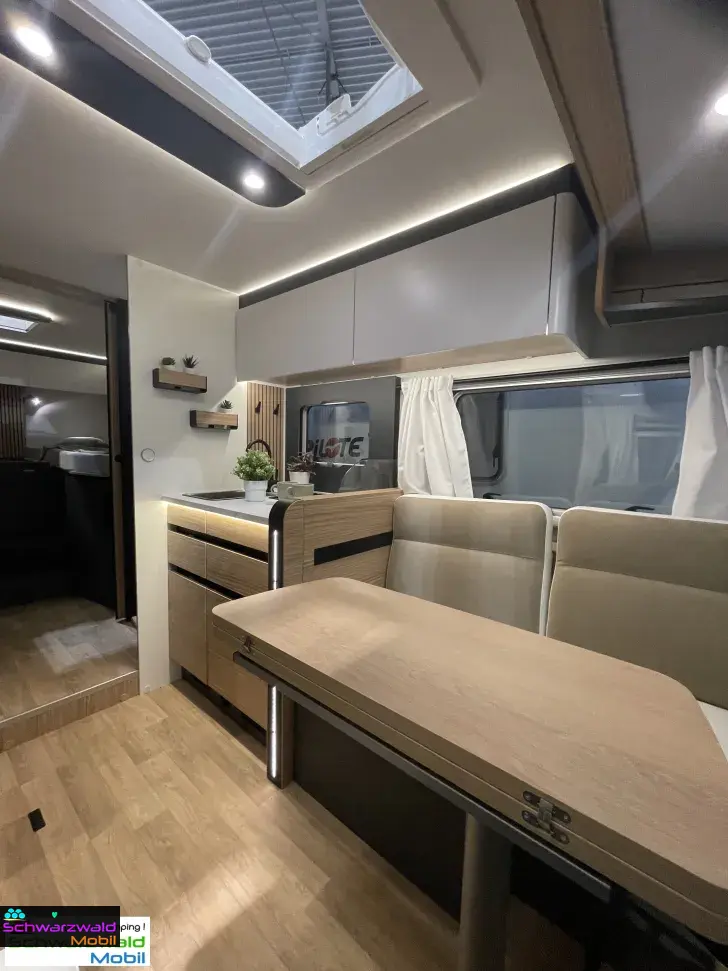 Fahrzeugbild Pilote GALAXY Spring Edition G720 FC #9