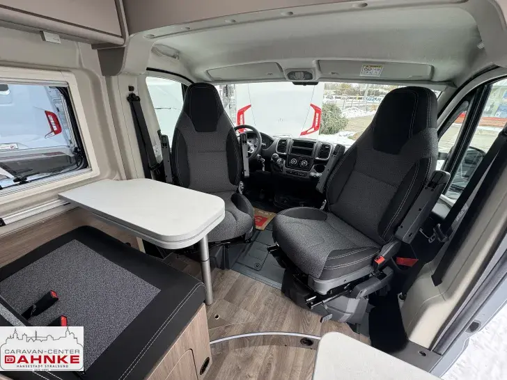 Fahrzeugbild Carado CV 540 Entry Markise, NAVI / Radio & RFK #12