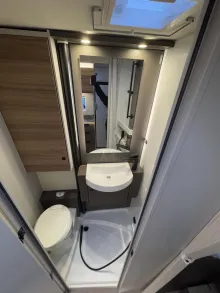 Fahrzeugbild Bürstner B66 TD 690 HUBBETT|LEDER|NAV+RFK|MARKISE|LITHIUM #19