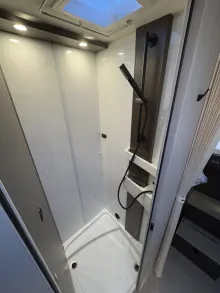 Fahrzeugbild Bürstner B66 TD 690 HUBBETT|LEDER|NAV+RFK|MARKISE|LITHIUM #20