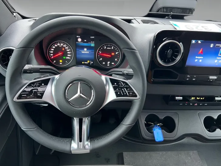 Fahrzeugbild Carthago chic c-line T 4.9 LE Mercedes (329) #10