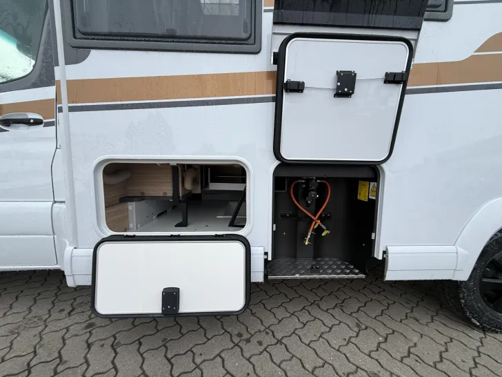 Fahrzeugbild Malibu T 470 RB LE K comfort Mercedes #23