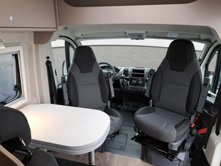 Fahrzeugbild Carado CV 600 Markise, Optik Paket 2, Basic Paket #10