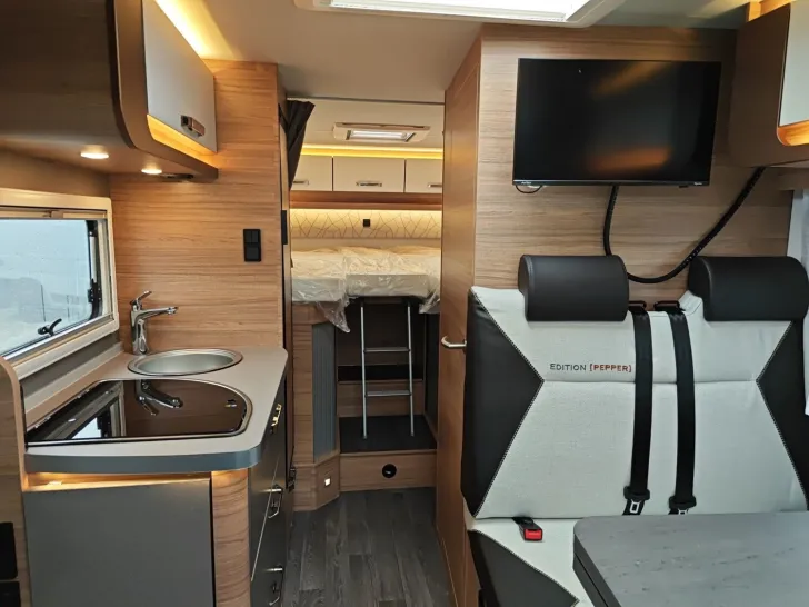 Fahrzeugbild Weinsberg CaraCompact MB EDITION PEPPER 640 MEG #17