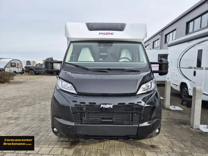 Fahrzeugbild Pilote Pacific P690D Expression Modell 2026, sofort verfügbar #3