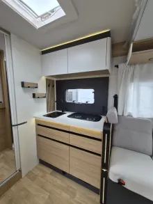 Fahrzeugbild Pilote Pacific P690D Expression Modell 2026, sofort verfügbar #12