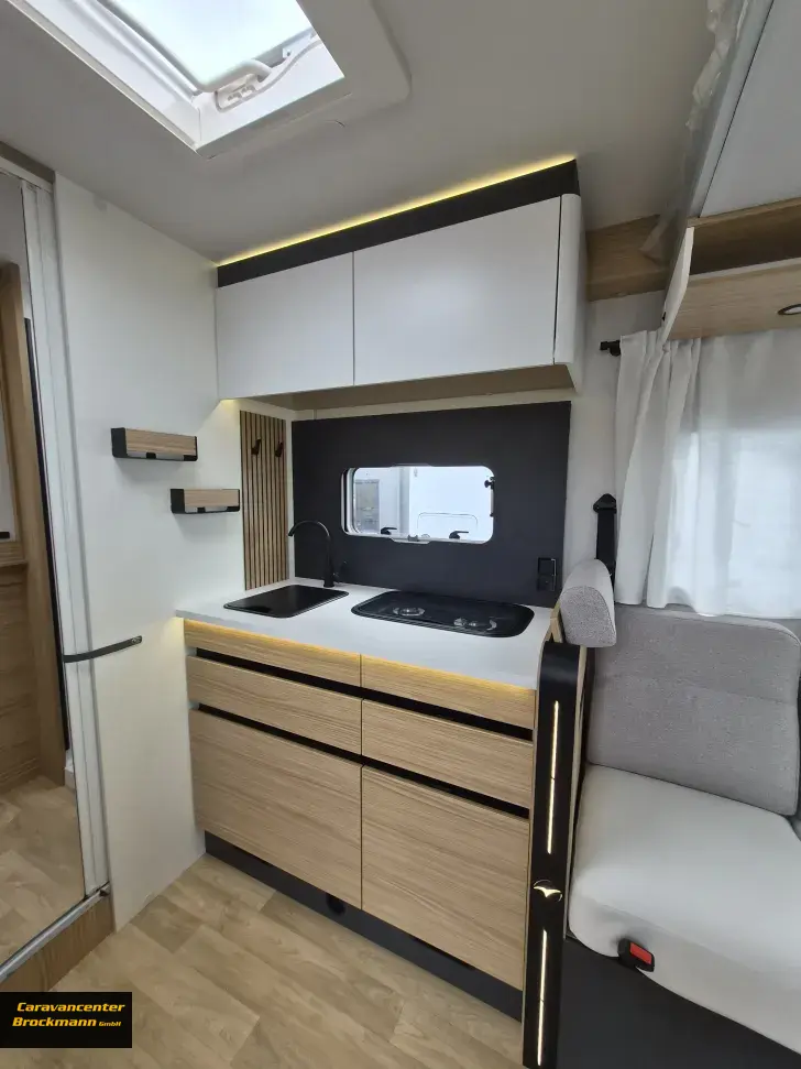 Fahrzeugbild Pilote Pacific P690D Expression Modell 2026, sofort verfügbar #12