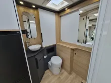 Fahrzeugbild Pilote Pacific P690D Expression Modell 2026, sofort verfügbar #14