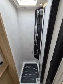 Fahrzeugbild Pilote Pacific P690D Expression Modell 2026, sofort verfügbar #15