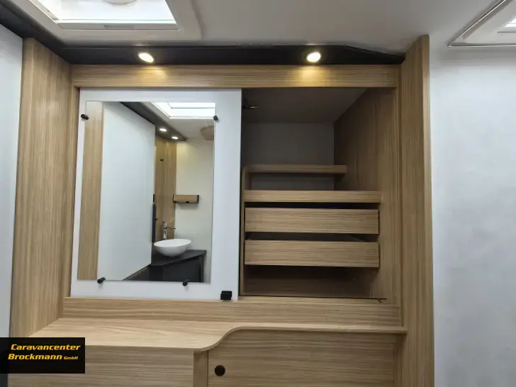 Fahrzeugbild Pilote Pacific P690D Expression Modell 2026, sofort verfügbar #16