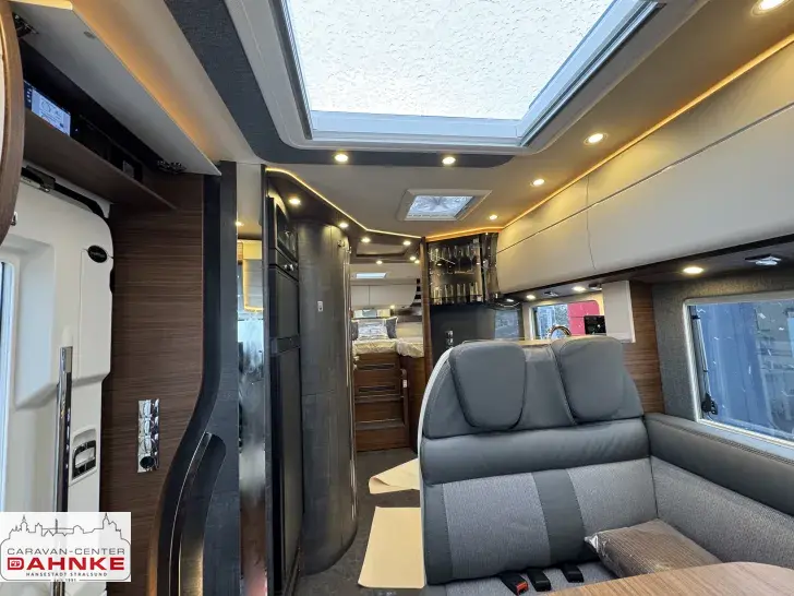 Fahrzeugbild Carthago chic c-line I 4.9 LE 35 Jahre Edt. ! - 25.244,-€! #9