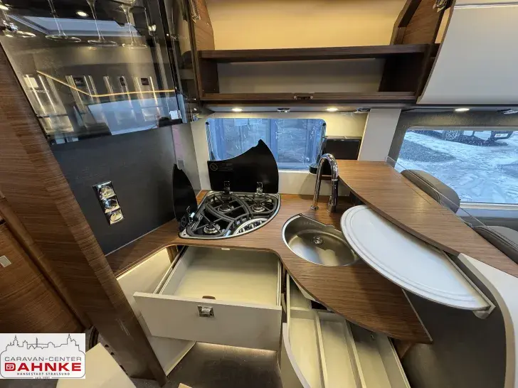 Fahrzeugbild Carthago chic c-line I 4.9 LE 35 Jahre Edt. ! - 25.244,-€! #14