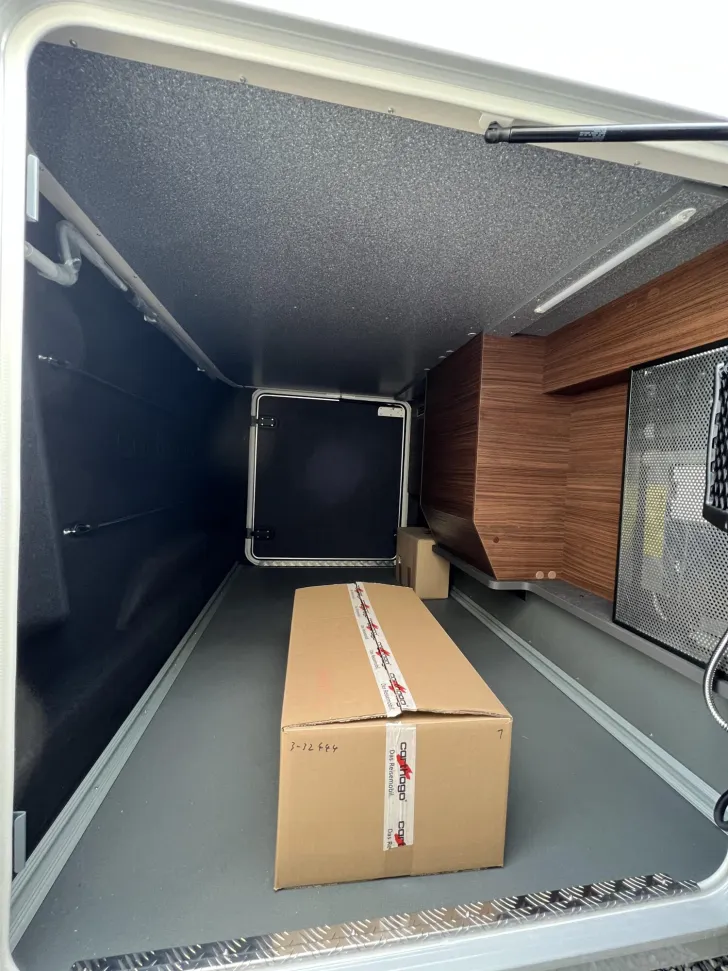 Fahrzeugbild Carthago chic c-line I 4.9 LE Mercedes (322) #44
