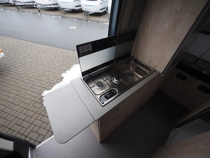 Fahrzeugbild Clever Celebration, Schwenkbad, Tageszulassung ! #10