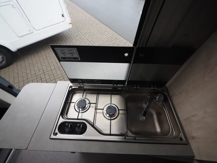 Fahrzeugbild Clever Celebration, Schwenkbad, Tageszulassung ! #11