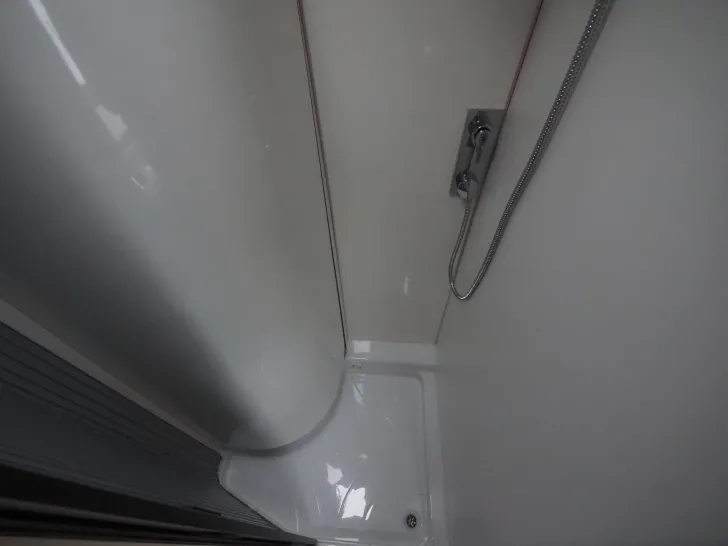 Fahrzeugbild Clever Celebration, Schwenkbad, Tageszulassung ! #19