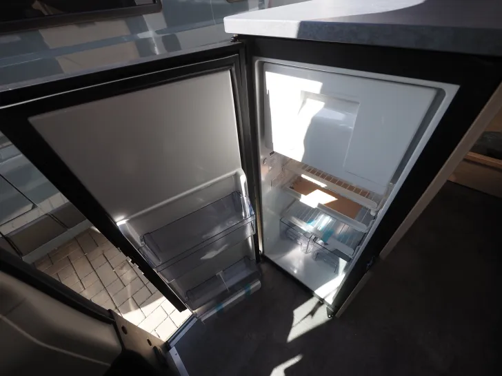 Fahrzeugbild Roadcar R 540 , 3. Bett, WC Fenster, Tageszulassung! #8