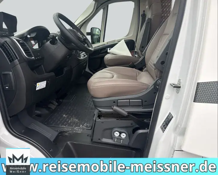 Fahrzeugbild Notin Progress TI Sevilla JF Preisvorteil von 29.000! #11