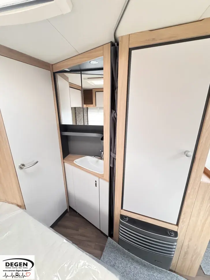 Fahrzeugbild Knaus Sport 450 FU Aufl. 1.800KG,Serviceklappe HR #11