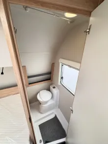 Fahrzeugbild Knaus Sport 450 FU Aufl. 1.800KG,Serviceklappe HR #13