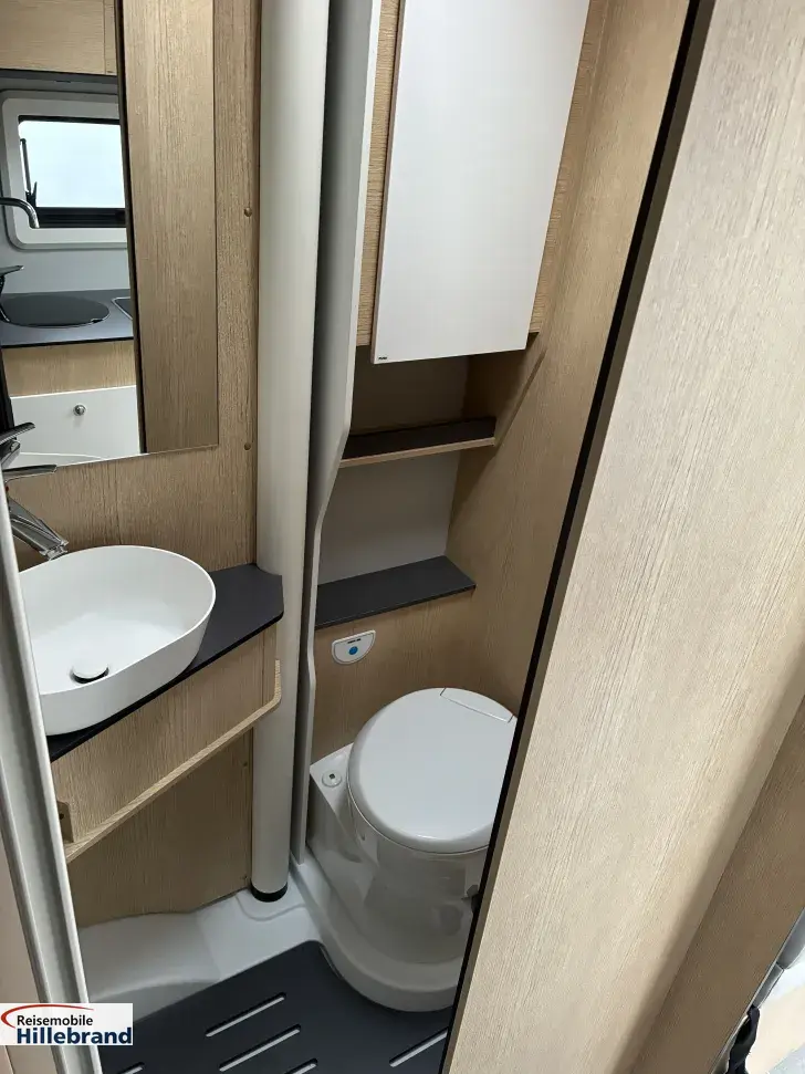 Fahrzeugbild GIOTTILINE Compact CX66 Premiere Edition,AT,P-Security #5