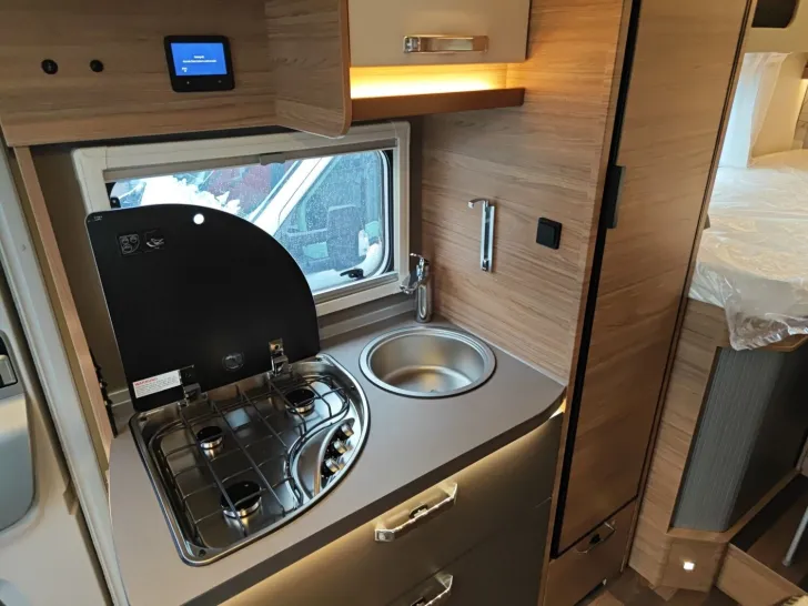 Fahrzeugbild Weinsberg CaraCompact Suite MB EDITION PEPPER 640 MEG LTE #11