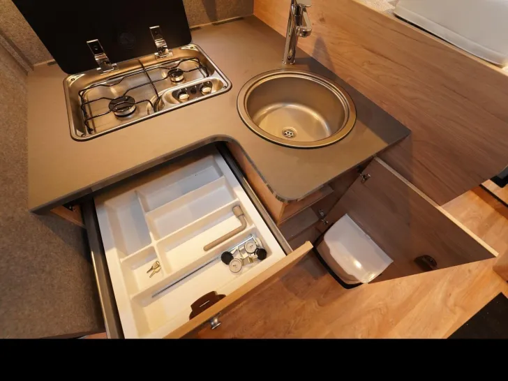 Fahrzeugbild Dethleffs Just Go Active T 7055 EB 165PS Hubbett Markise #11