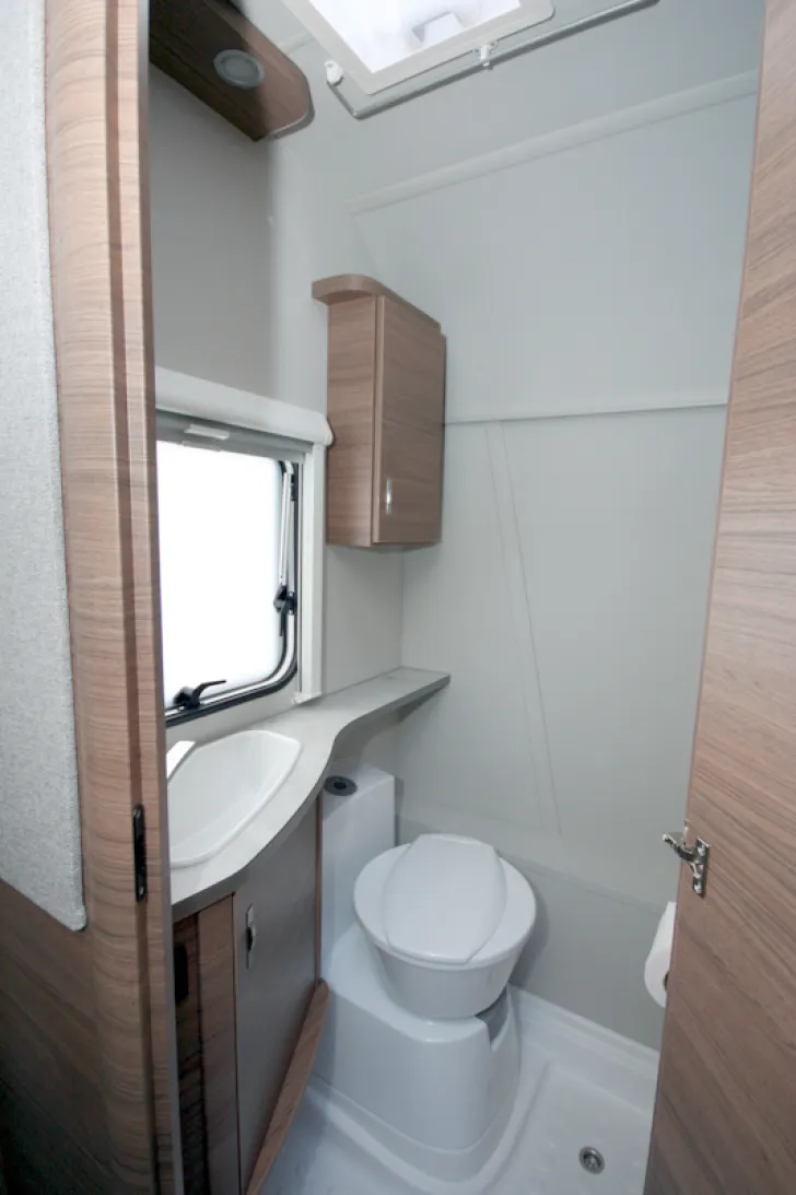 Fahrzeugbild Knaus Sport 400 QD #16