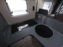 Fahrzeugbild Laika KOSMO L 409, Hubbett, Navi & Kamera, uvm. #7