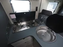 Fahrzeugbild Laika KOSMO L 409, Hubbett, Navi & Kamera, uvm. #8