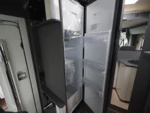 Fahrzeugbild Laika KOSMO L 409, Hubbett, Navi & Kamera, uvm. #10